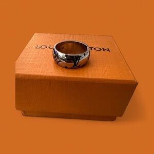 Louis Vuitton Silver Ring